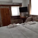 Otelia بيت ضيافة 3*