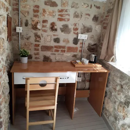 Otelia Guest house *