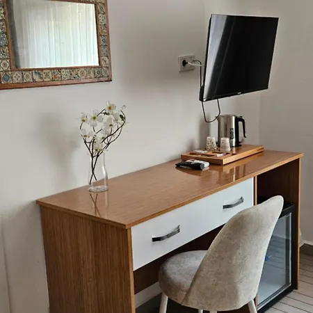 Otelia بيت ضيافة 3*